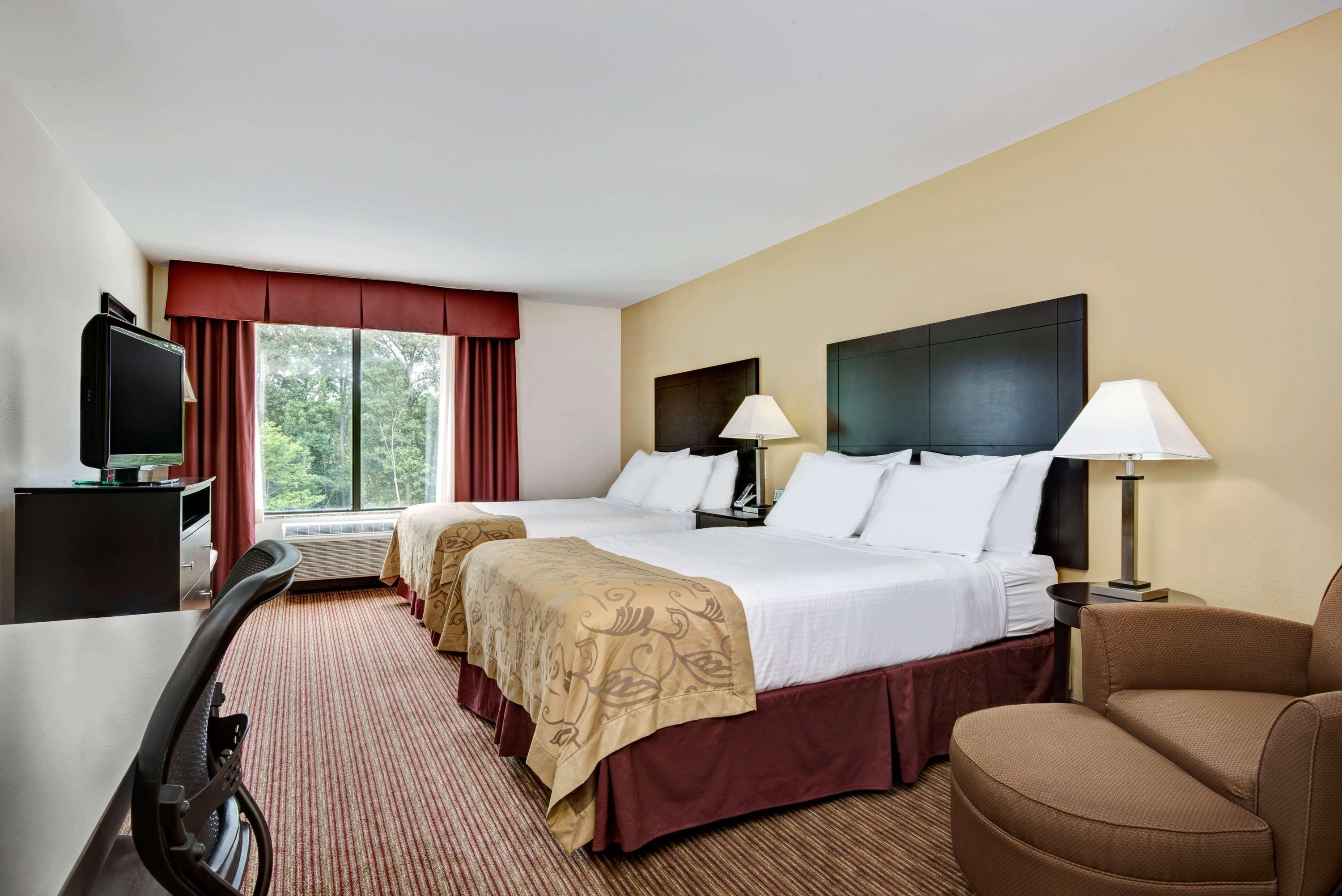 วินเกท บาย วินด์แฮม สเตท อารีนา รอลีจ์/แครี Hotel ราลลี ภายนอก รูปภาพ
