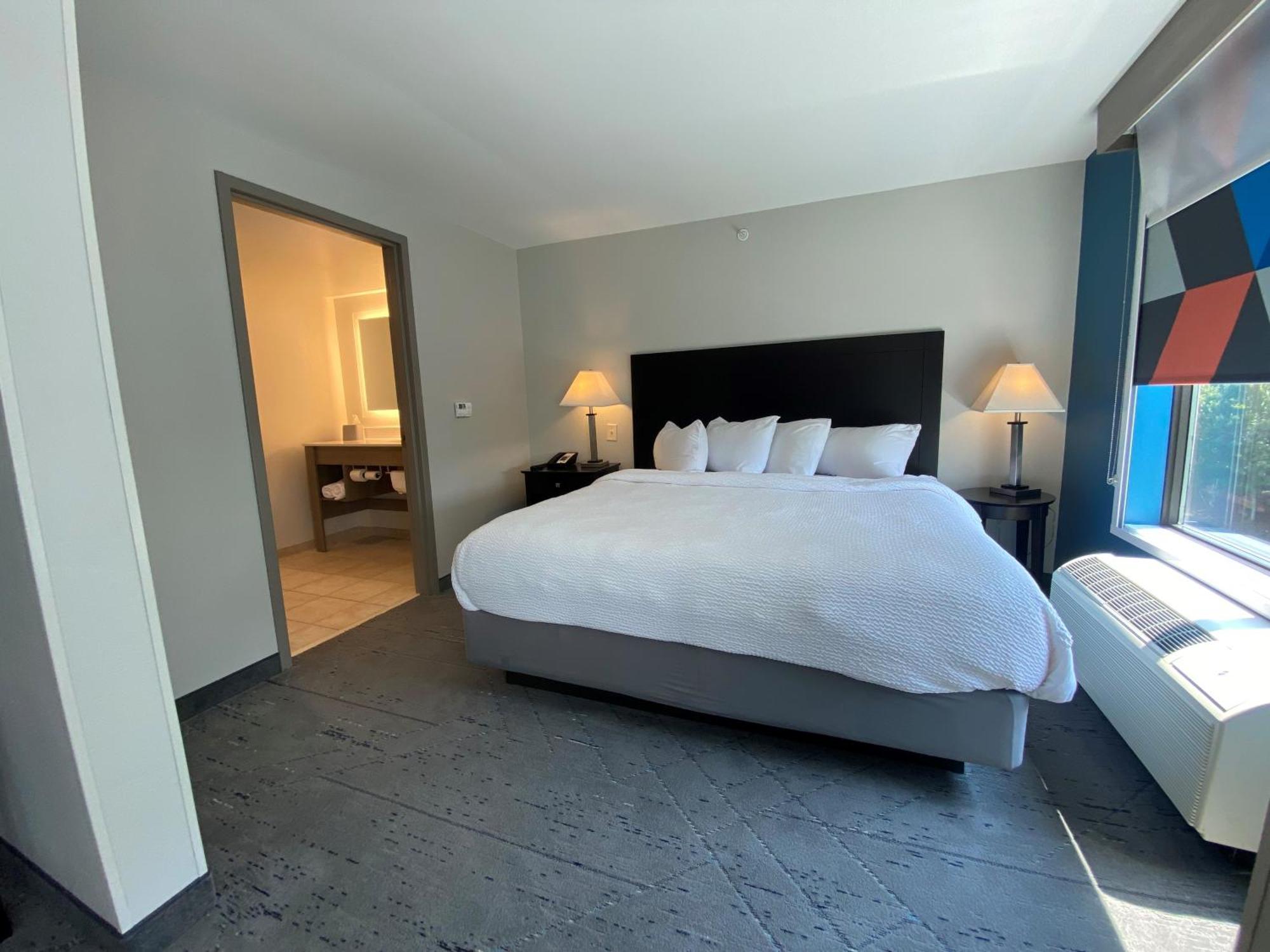 วินเกท บาย วินด์แฮม สเตท อารีนา รอลีจ์/แครี Hotel ราลลี ภายนอก รูปภาพ
